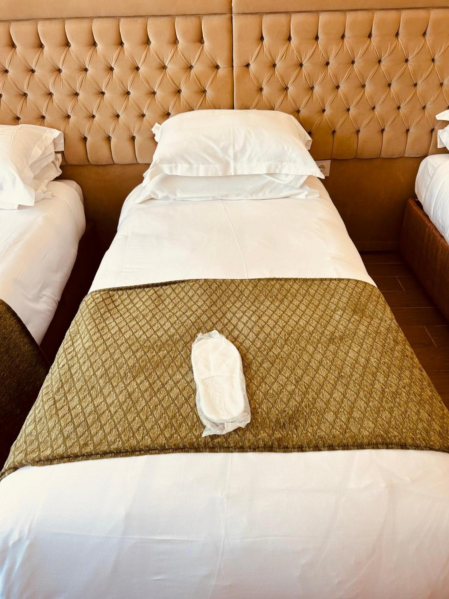 Otel Lily *