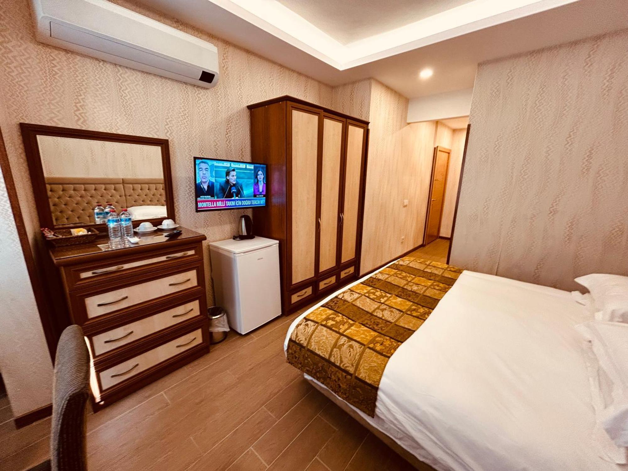 Otel Lily *